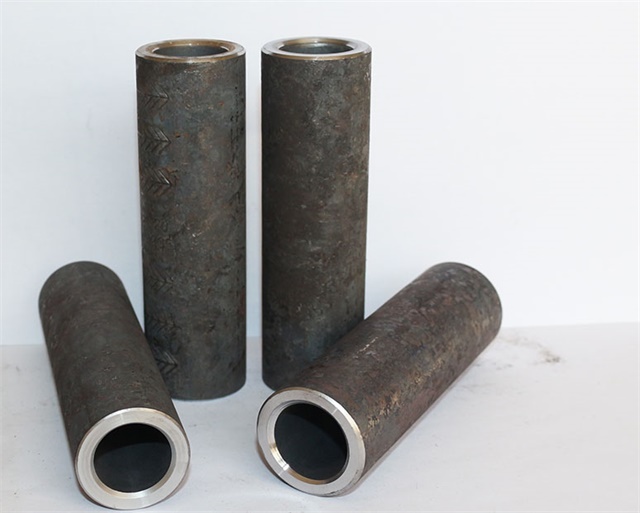 屯昌18<font style='color:red'>冷挤压</font>钢筋套筒